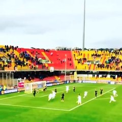 Il Cagliari sbanca Benevento: delirio dopo il gol