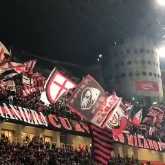 Milan-Sassuolo, la Curva rossonera Ã¨ incredibile