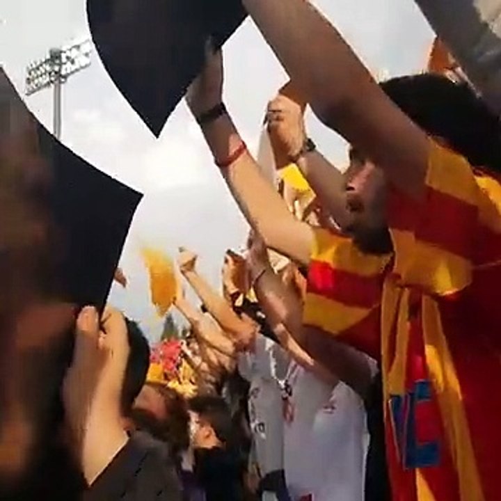 Il Benevento in Serie B, il saluto dei tifosi alla squadra Ã¨ da brividi
