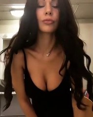 Erjona Sulejmani e la telecamera in camerino: il VIDEO hot manda in tilt il web