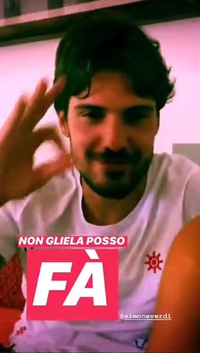 Simone Verdi e la fidanzata alle prese con l'esultanza di Dele Alli