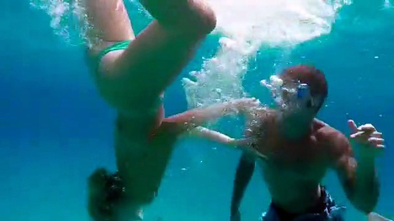 Chiara Ferragni-Fedez, passione in acqua