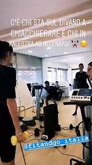 Valentina Vignali in palestra, lato B da urlo