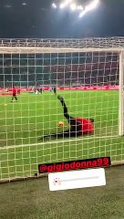 Milan-Spal, la parata di Donnarumma