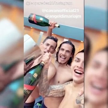 Festa Psg, delirio nello spogliatoio