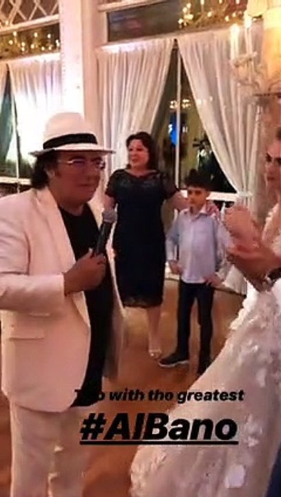 Al Bano si esibisce al matrimonio di Mkhitaryan