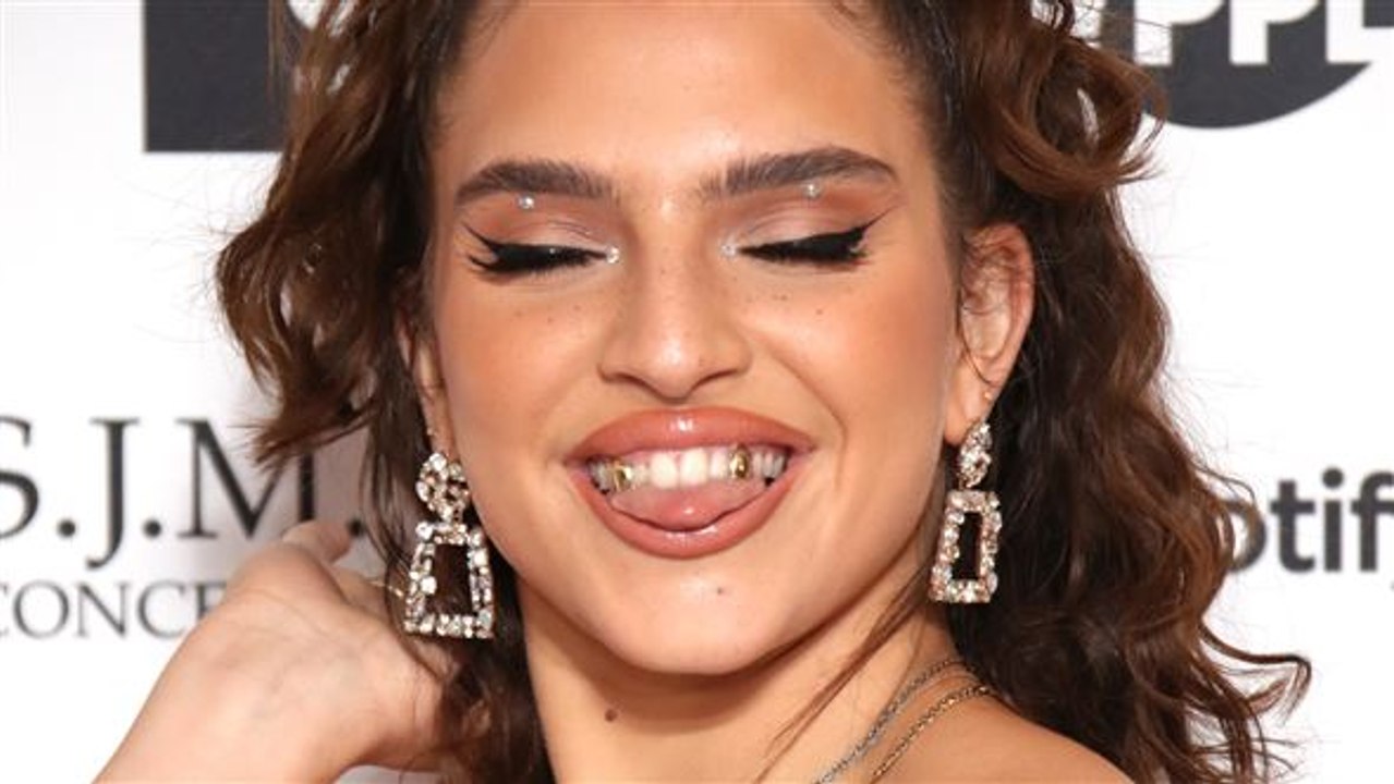 Deshalb ist Mae Muller der neue Gen Z-Popstar