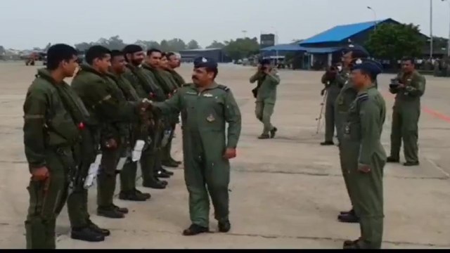 IAF chief welcomes pilots who flew Rafale jets to India