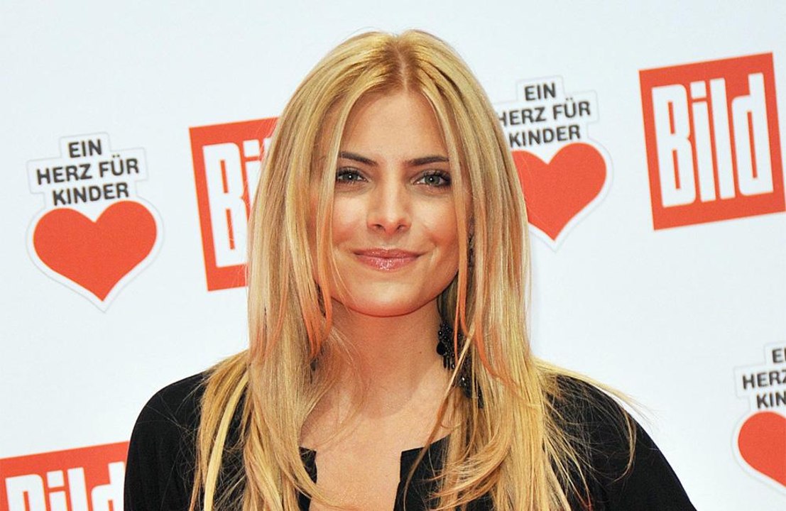 Sophia Thomalla: Sie liebt ihre Kippe