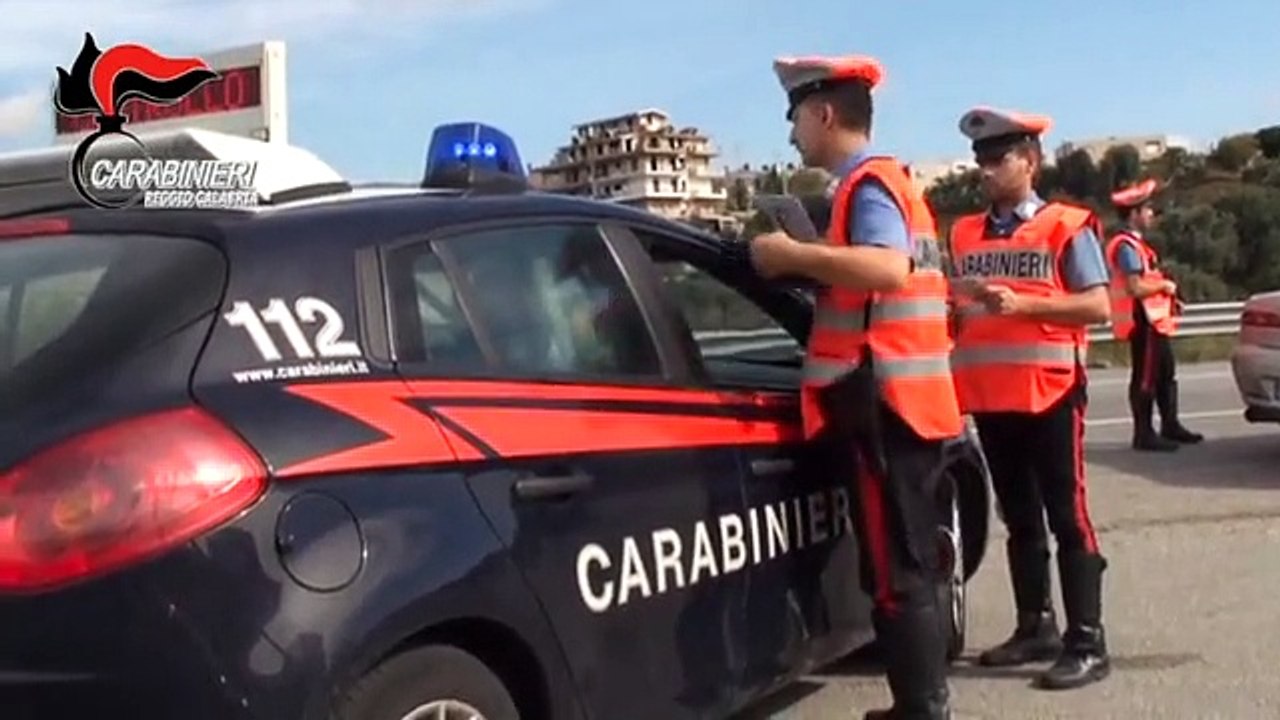 Reggio Calabria, le immagini dell'operazione dei Carabinieri "Via col Vento"