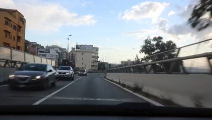 Download Video: Reggio Calabria: semafori fuori servizio negli incroci piÃ¹ pericolosi della cittÃ 