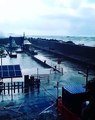 Maltempo, onde altissime superano il molo del porto di Maratea: situazione critica