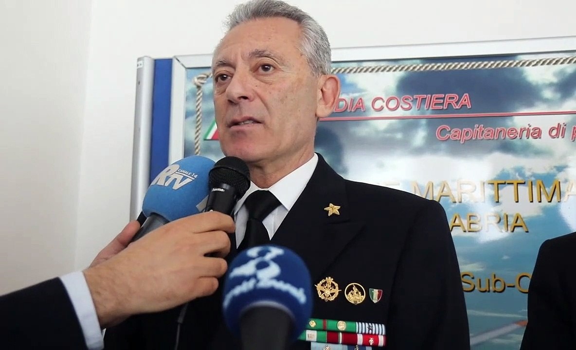 Il Comandante Generale del Corpo delle Capitanerie di Porto Ammiraglio Giovanni Pettorino visita la sede Direzione marittima