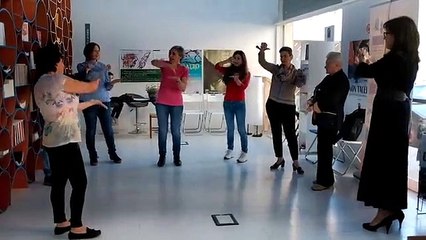 Descargar video: In occasione della Giornata Mondiale della Risata per la Pace nel Mondo lo Yoga della Risata arriva a Reggio Calabria