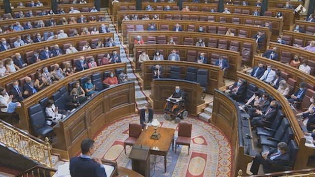 La moción de censura de la ultra derecha y el lleno de la banca socialista eclipsan el Pleno