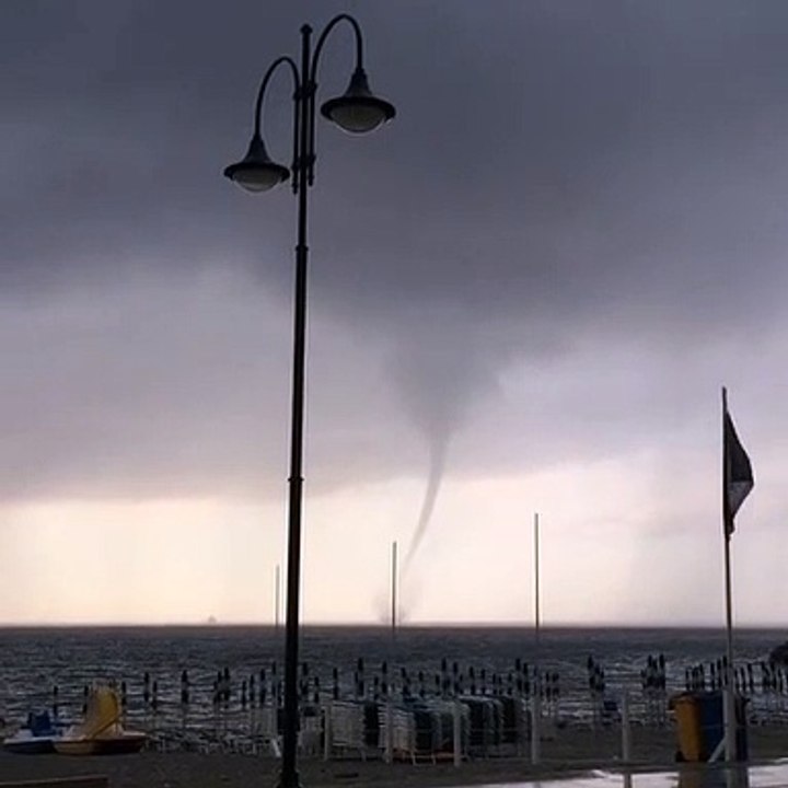Enorme tornado a Scilla (Reggio Calabria) nella serata di Sabato 16 Giugno