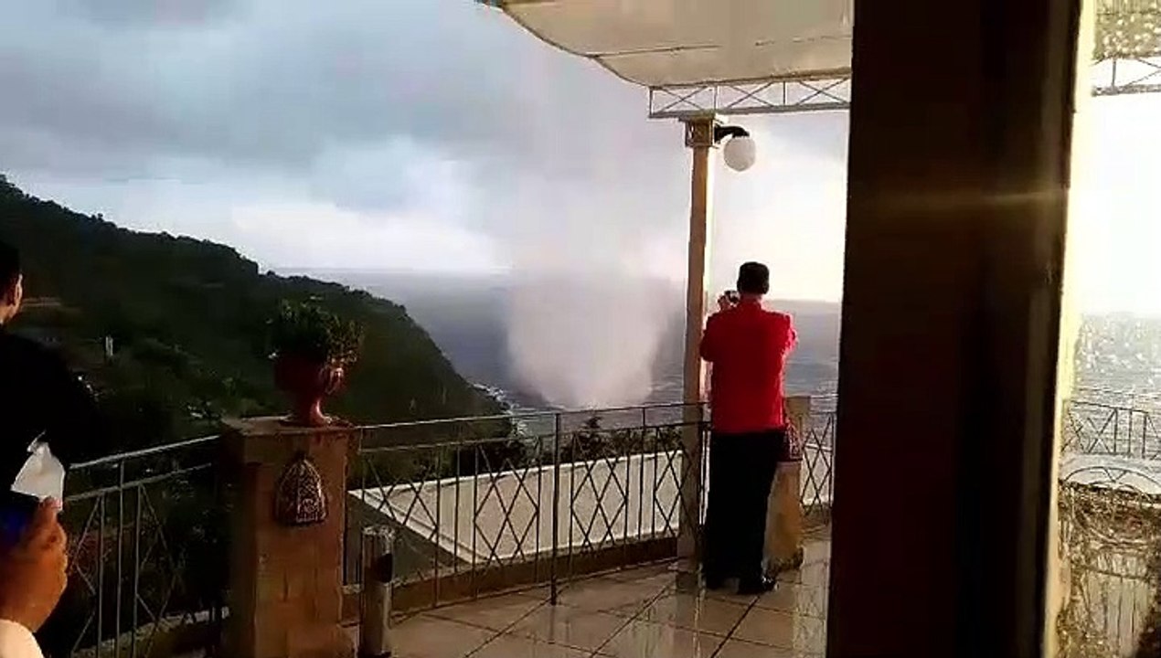 Enorme tornado sulla Costa Viola: le immagini da Palmi (Reggio Calabria)