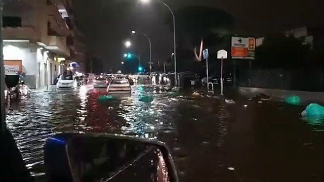 Maltempo a Roma, oltre 70mm di pioggia in meno di un'ora: allagamenti diffusi e pesanti