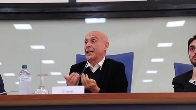 Reggio Calabria: presentato il libro di Marco Minniti, i populisti tengono incatenata la gente alle proprie paure