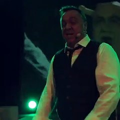 Lo show di Gabriele Cirilli al Teatro Metropolitan di Catania