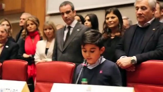 Reggio Calabria, Sala Calipari gremita per la convention di Forza Italia, ecco la preghiera per Antonio Megalizzi