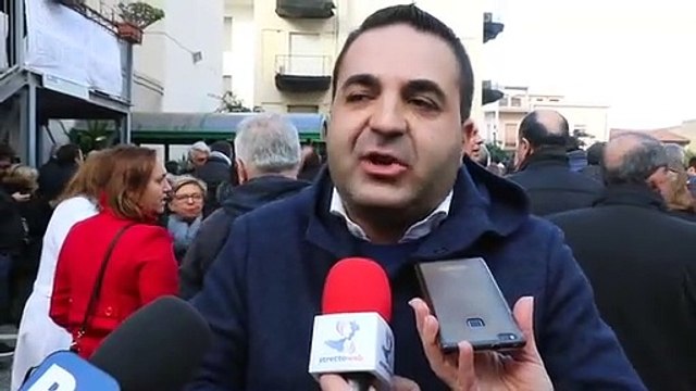 Reggio Calabria, chiusura De Blasi : protesta di dipendenti e cittadini, intervista a Francesco Cannizzaro