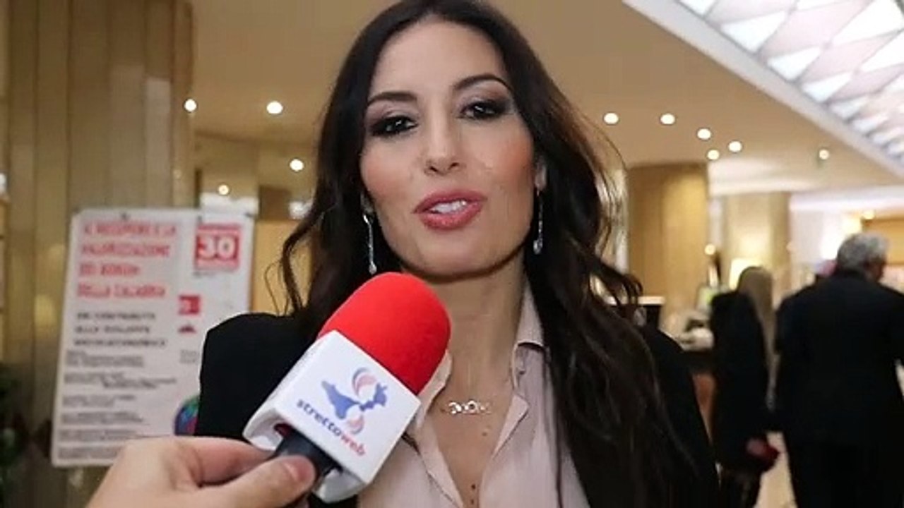 Reggio Calabria, Elisabetta Gregoraci a StrettoWeb: "per me la Calabria Ã¨ tutto, Ã¨ un grandissimo onore essere qui"