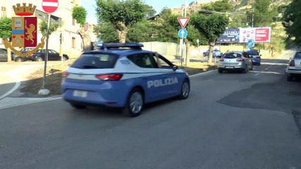 Pistola murata in garage nell'Ennese, arrestato pregiudicato