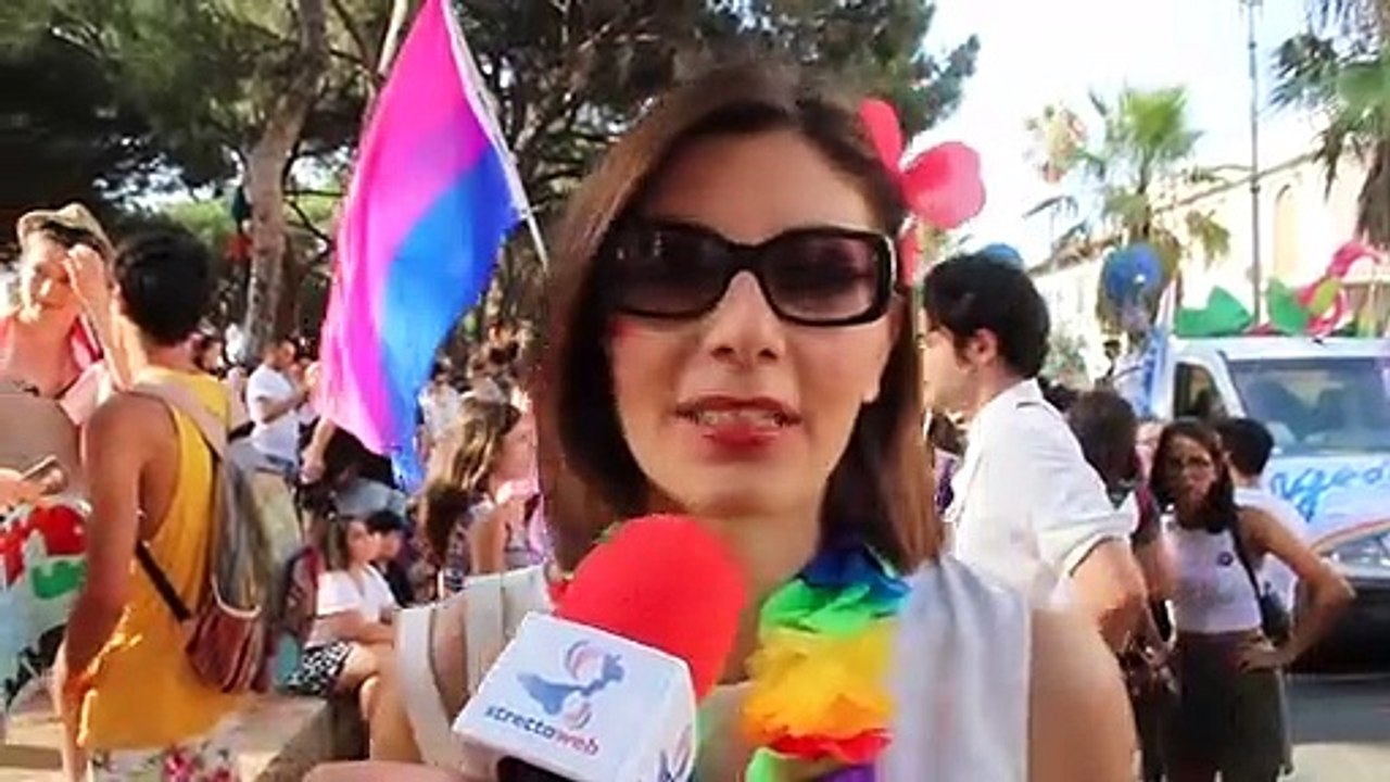 Reggio Calabria, Laura Bertullo al Gay Pride: "tutti dobbiamo essere uguali nei diritti e fratelli nelle battaglie di civiltÃ "