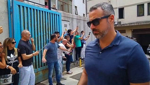 Reggio Calabria, storico blitz contro la 'Ndrangheta: le immagini degli arrestati che lasciano la Questura