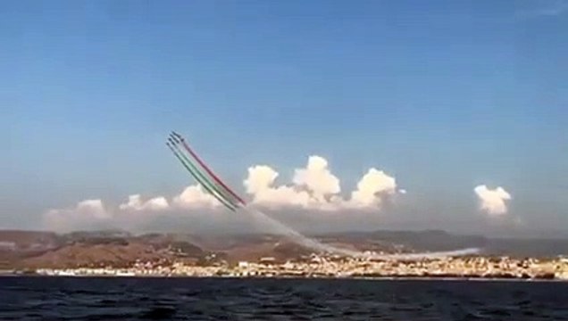 Le Frecce Tricolori a Reggio Calabria, brividi in riva allo Stretto