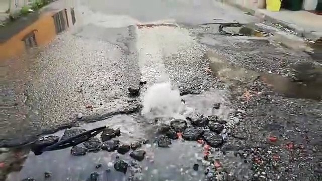 Reggio Calabria: zona tra Sbarre e Viale Calabria completamente allagata a causa di una grossa perdita d'acqua