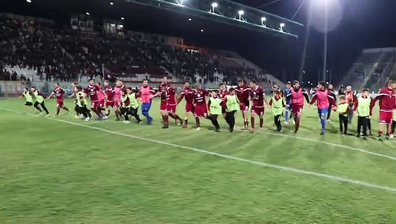 Il Granillo fa festa dopo il successo della Reggina per 4-1 sul Picerno