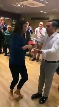Jole Santelli balla la tarantella con Francesco Cannizzaro a Reggio Calabria, le immagini