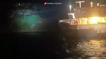 Nave mercantile si Ã¨ arenata tra Italia e Francia: la Guardia Costiera salva l'equipaggio