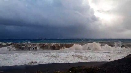 Allerta Meteo a Messina: le immagini del mare in tempesta
