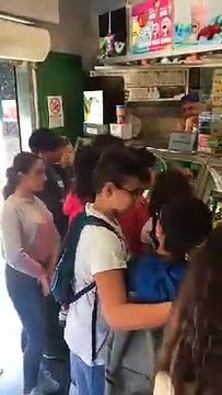 Reggio Calabria, la gelateria Cesare consegna il premio alla II classe dell'IC Vitrioli Principe di Piemonte