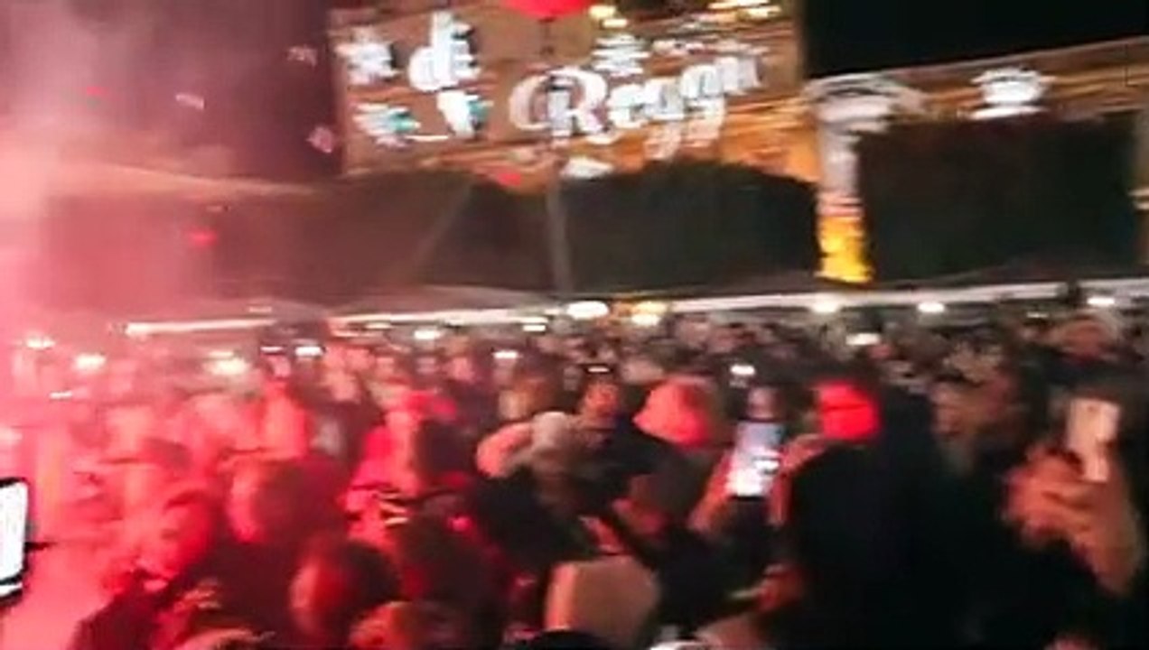 Reggio Calabria: si accende lâ€™Albero di Natale a Piazza Duomo, le immagini