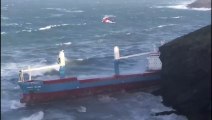 L'elicottero Nemo della Guardia Costiera in soccorso alla Nave Cdry Blue