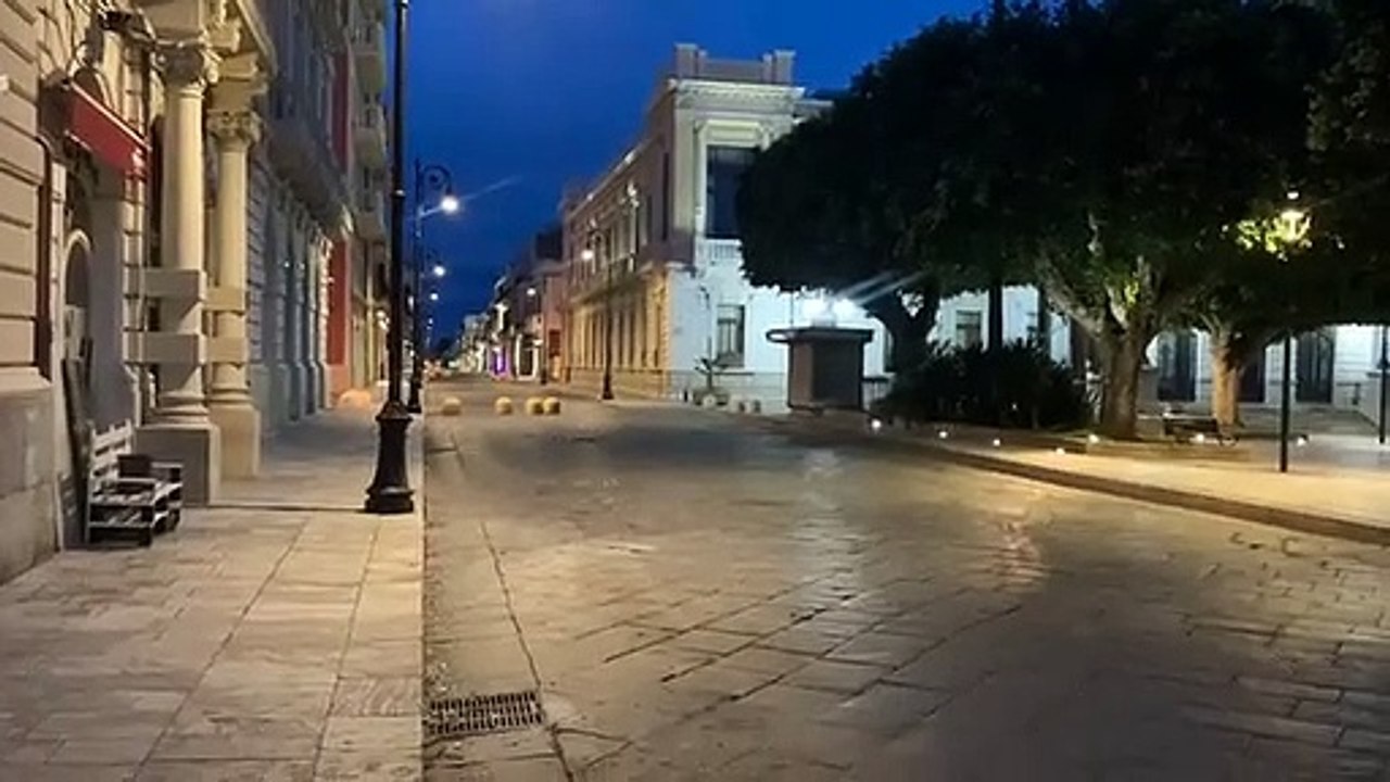 Reggio Calabria, il silenzio del Corso Garibaldi Ã¨ interrotto dal canto degli uccellini