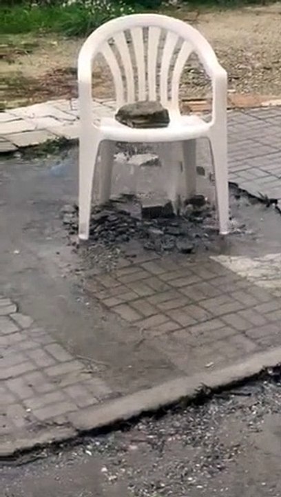Reggio Calabria: copiosa perdita di acqua in via Borrace Crocevia, le immagini