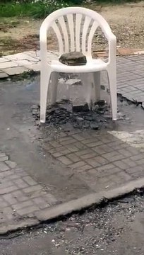 Reggio Calabria: copiosa perdita di acqua in via Borrace Crocevia, le immagini