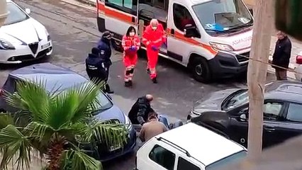 Download Video: Reggio Calabria, l'incidente in via Pio XI: ferito un uomo in moto [VIDEO]