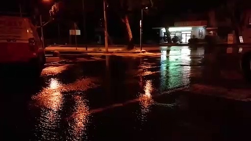 Video Reggio Calabria: copiosa perdita di acqua in via Nicola Furnari, le immagini