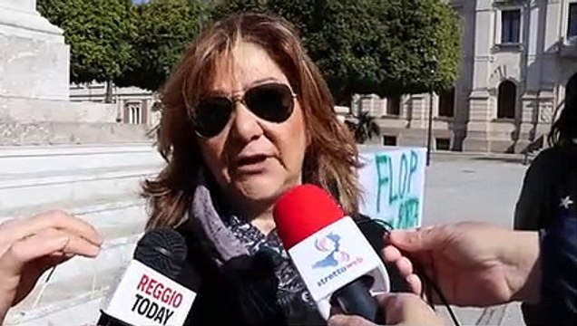Rifiuti a Reggio Calabria: l'intervista a Daniela Spinola, del Comitato Spontaneo No porta a porta