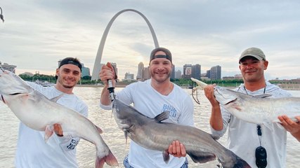 Barstool Outdoors S2 Episode 5: Mississippi Mudcats Under The Arch Feat. Cam Janssen