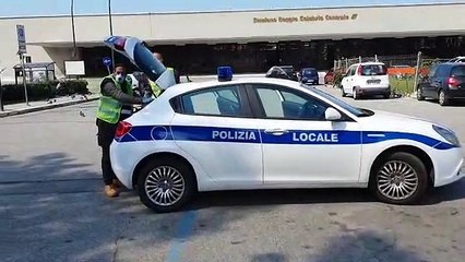 Reggio Calabria, gli agenti della Polizia Municipale guidano il Drone anti-Coronavirus: le immagini