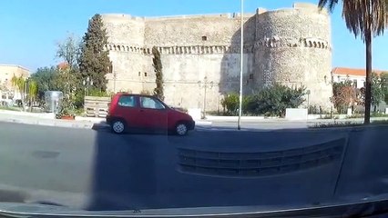 Reggio Calabria, la Pasqua in lockdown: viaggio nella cittÃ  desolata