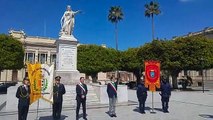 A Reggio Calabria un minuto di silenzio e bandiere a mezz'asta per le vittime del Coronavirus
