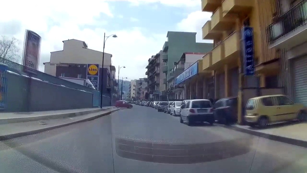 Reggio Calabria, da Gallico a Pentimele nella cittÃ  devastata nonostante il lockdown